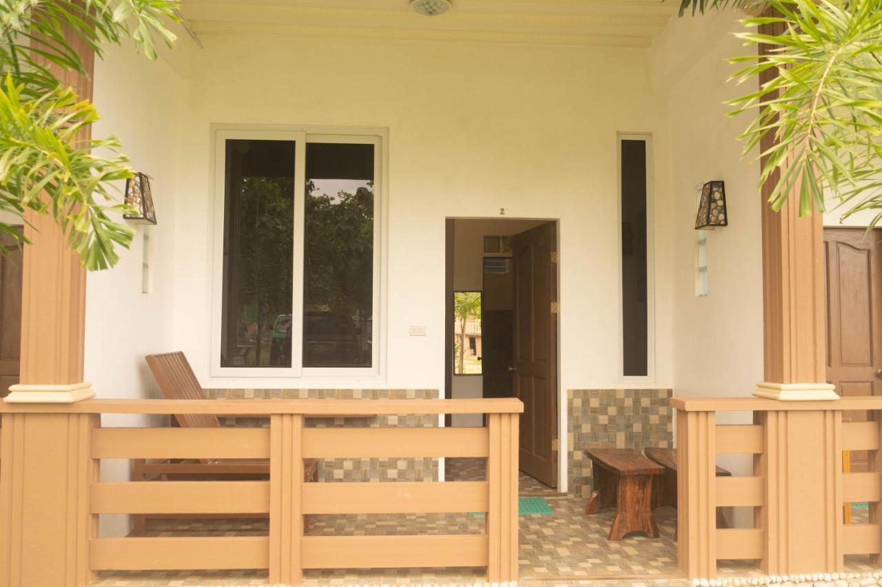 Oceanfront Beach Resort Siquijor Extérieur photo