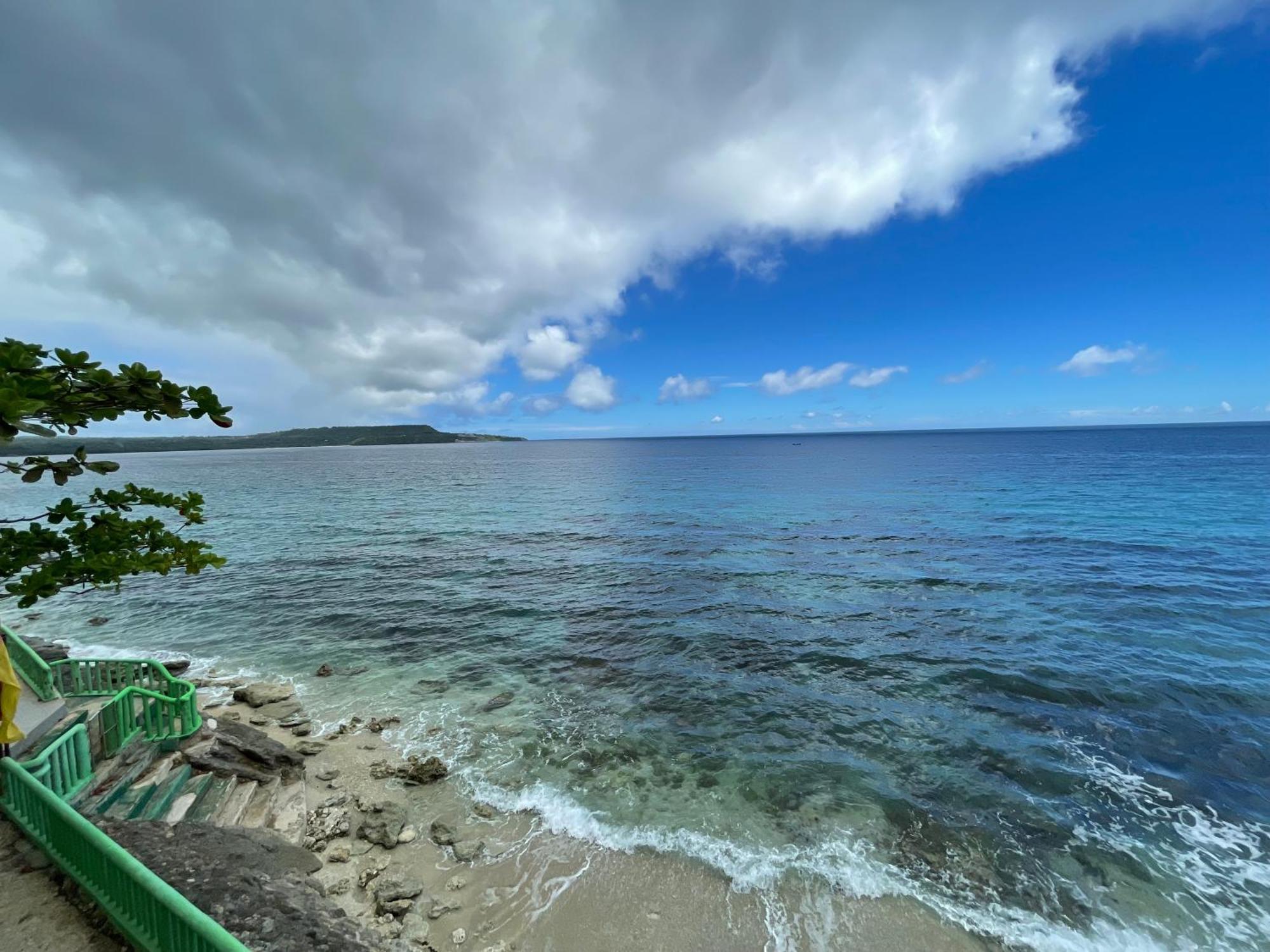 Oceanfront Beach Resort Siquijor Extérieur photo