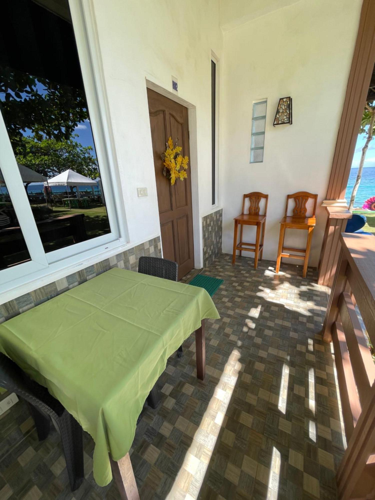 Oceanfront Beach Resort Siquijor Extérieur photo